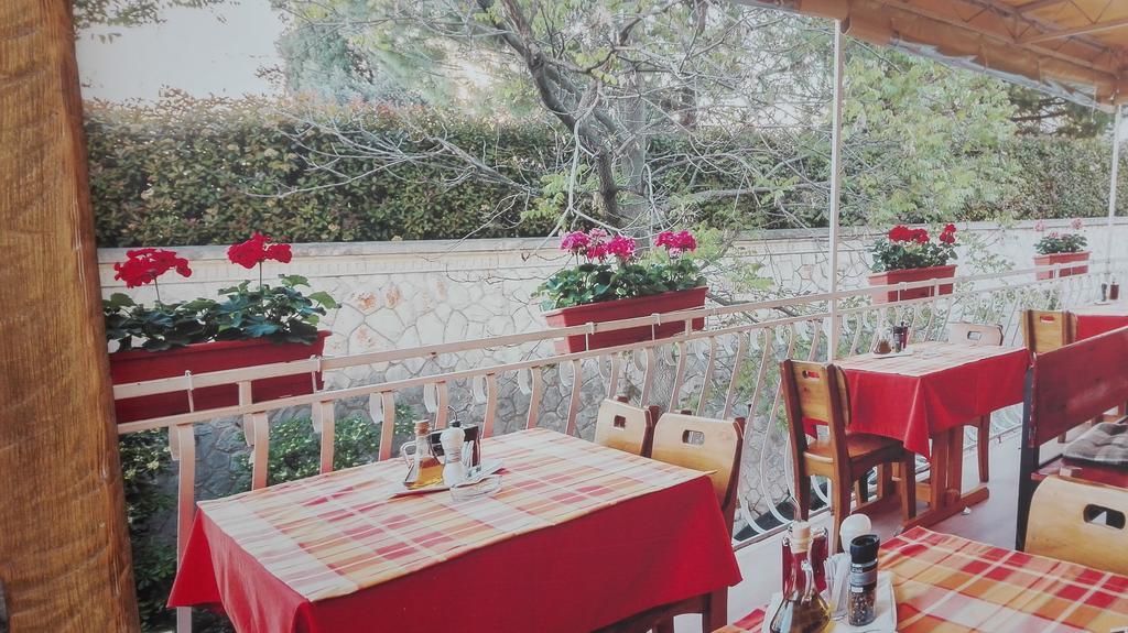 Downtown Apartment Durdica Split Bagian luar foto